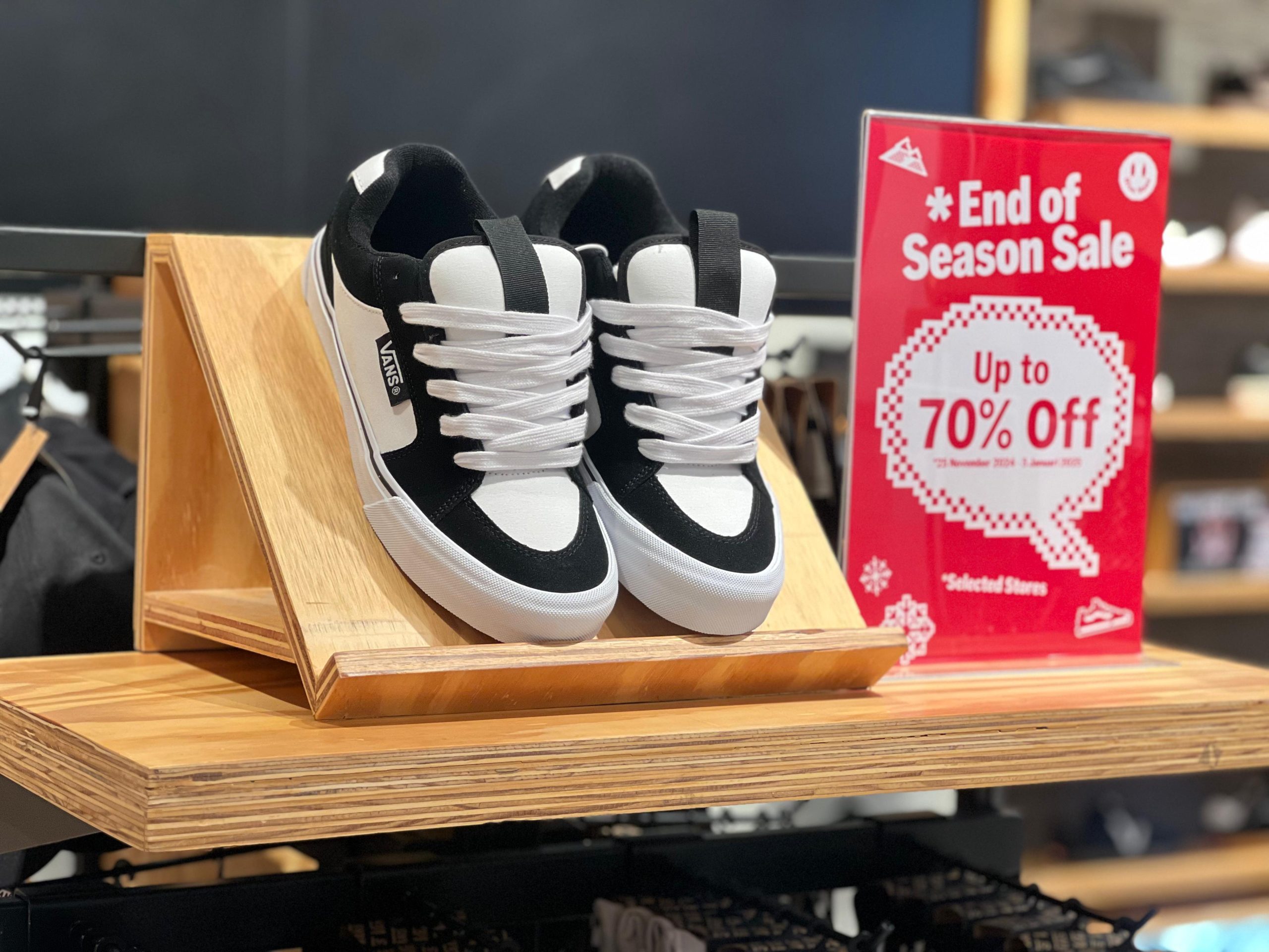 Promo Vans End Year Sale